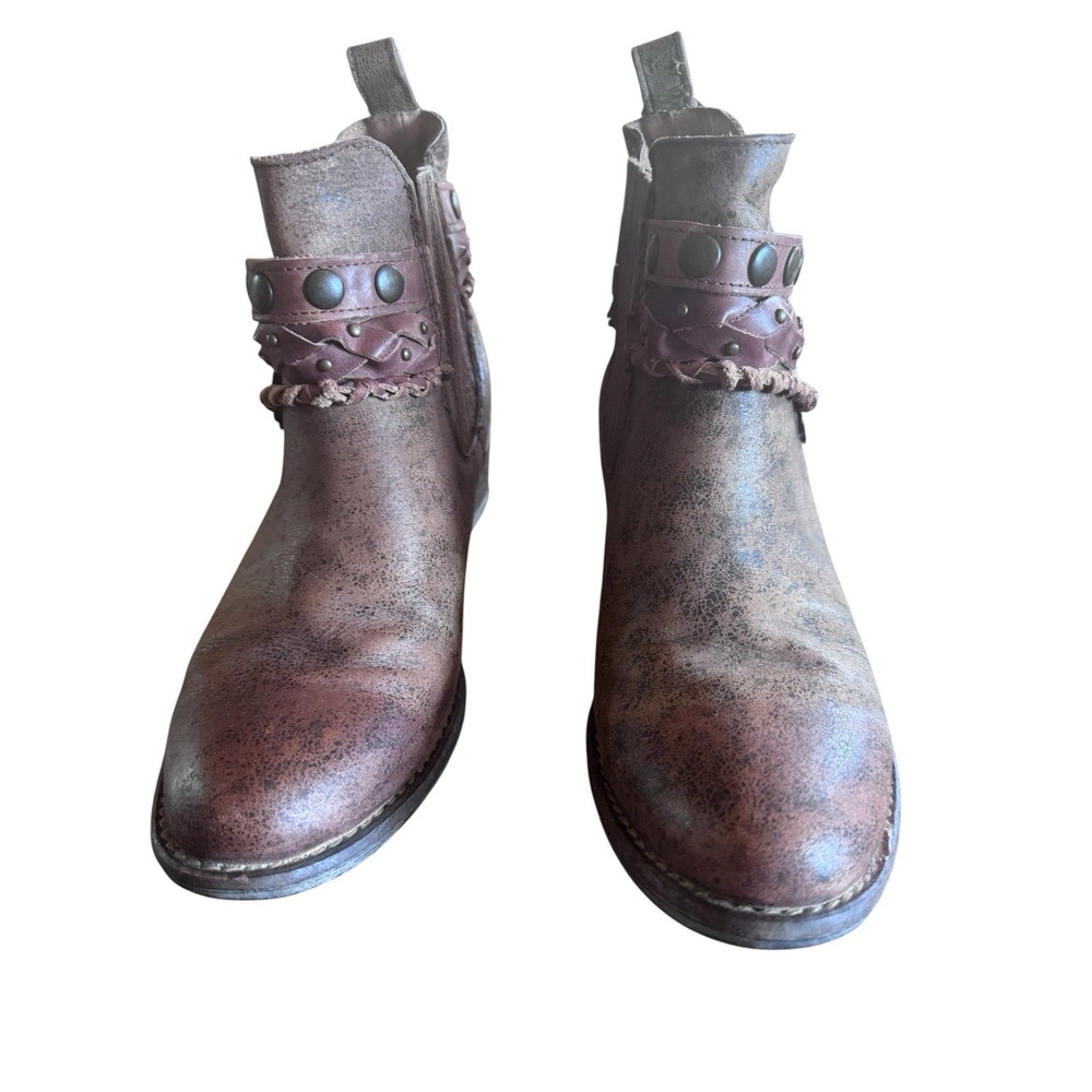Circle G Distressed Leather Women's Sz 7.5 Cowboy Booties Braided Studs Cowgirl